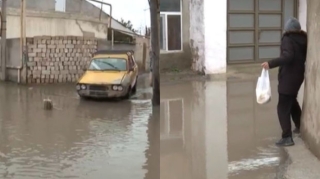 Дороги в двух крупных поселках города Баку находятся в плачевном состоянии   - ВИДЕО