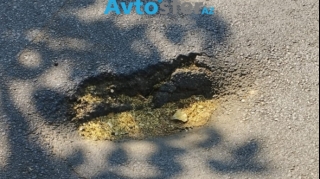 Bakının mərkəzində yol çökür; aidiyyəti qurumlar nəyi gözləyir? - FOTO 