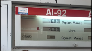 "Lukoil" sürücünün 10 litr yanacağını kəsdi:  "Aparat səhv vurub..."  - VİDEO