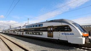 Bakıda birmərtəbəli ev yanaraq külə döndü