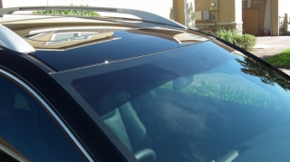 Avtomobillərin ön şüşəsinin yuxarısına rəngli plyonka bərkidilməsinə QADAĞA 