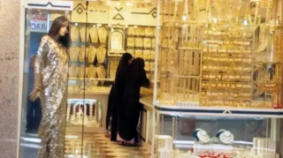 Dünyanın ilk qızılla örtülmüş küçəsi yaradılır - FOTOLAR 