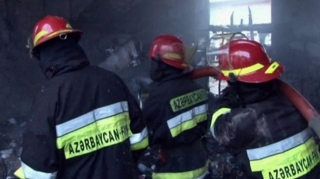 Balakəndə ikimərtəbəli fərdi yaşayış evi yanıb