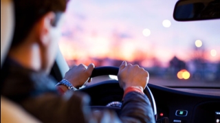 Azərbaycanda İdarə müdiri oğlunu özünə sürücü təyin etdi   - FOTO