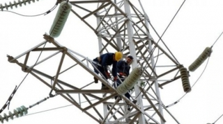 Yağışla bağlı elektrik şəbəkələrinə dəymiş ziyan aradan qaldırılacaq 