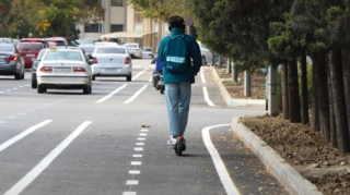 Bakı yağışdan çıxıb yağmura düşdü - Mikromobillik, yoxsa təhlükə mənbəyi? 