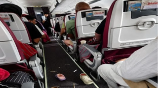 "Air India" təyyarəsi burulğana düşüb, 17 nəfər xəsarət alıb 
