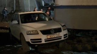 Qatar yoluna çıxan sürücü qəzaya səbəb oldu - ADY-dən AÇIQLAMA - VİDEO 