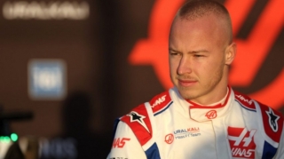 Rusiyalı pilot "Formula 1" komandasını məhkəməyə verib 
