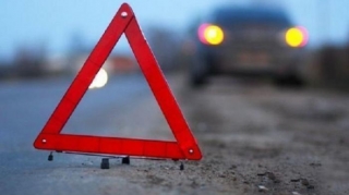 Sumqayıtda avtomobil divara çırpılıb, sərnişin ölüb 