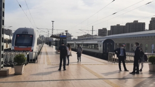 Bakı-Pirşağı-Sumqayıt qatarlarının qrafikində dəyişiklik edilir