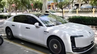Çin "Rolls-Royce" və "Maybach"in bazarını "öldürəcək" - FOTO