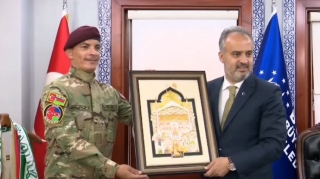 Saxta polkovnik Türkiyədə bu məmuru da aldadıbmış... - VİDEO 