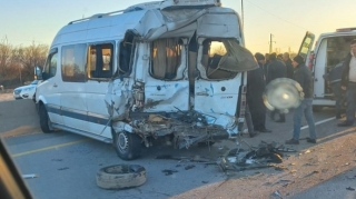 Ucarda mikroavtobus TIR-la toqquşub, ölən və yaralananlar var   - FOTO