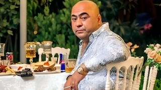 Бизнесмен "Вюсал 300", сдававший в аренду автомобили звездам, освобожден из-под стражи 