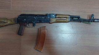 Beyləqanda saxlanılanlardan 5 kq narkotik və avtomat aşkarlanıb  - FOTO