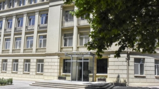 51 təhsil müəssisəsinin rəhbərinə xəbərdarlıq edilib, 16-na töhmət verilib 