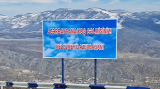 “Bu plakat Ermənistanda qıcıq doğurur” - Prezident 