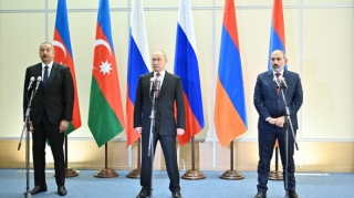 Putin İlham Əliyev və Nikol Paşinyanla birgə bəyanatın razılaşdırıldığını bildirib 