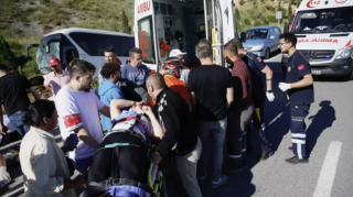 Türkiyədə iki avtobus qəzasında 5 nəfər ölüb, 56 nəfər yaralanıb 