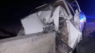 Tərtərdə maşını betona çırpan sürücü öldü 