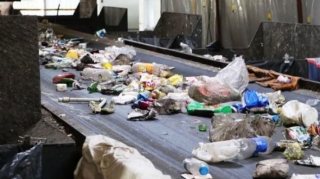 Türkiyədə zibil çeşidləmə fabrikində körpə cəsədi aşkar olundu