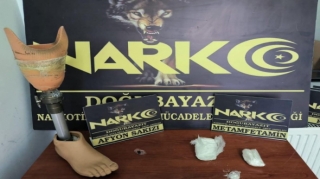 İran vətəndaşı protez ayağında sərhəddən narkotik keçirmək istədi  - FOTO