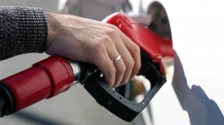 Rusiya hökuməti istehsalçılar üçün benzin ixracına qoyulan qadağanı ləğv edir 