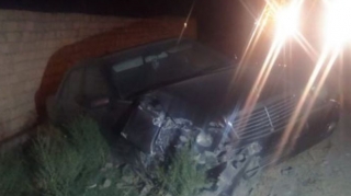 Goranboyda "07" “Mercedes”lə toqquşub - FOTO 