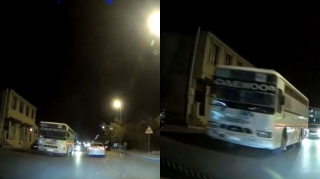 Sürücü günün qaranlıq saatında avtobusun işıqlarını yandırmadı - VİDEO