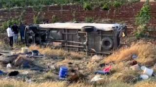 Türkiyədə mikroavtobus dərəyə aşıb, 22 nəfər xəsarət alıb 