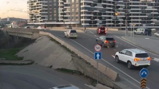 Bu yolda dəyişiklik edildi - Yeni svetoforlar quraşdırıldı - FOTOLAR 