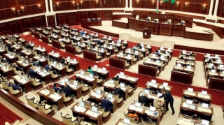 Milli Məclisin növbədənkənar sessiyasının komitə iclası keçirilir
