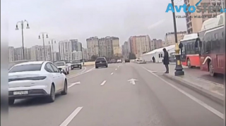 Yola qaçmaq istəyən piyadanı vurmamaq üçün nə etmək lazımdır? – Mütəxəssisdən TÖVSİYƏ - VİDEO 