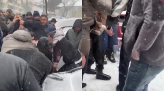 Bakıda gənc qız lyuka DÜŞDÜ: Sürücü kəndirlə ... – VİDEO