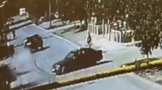 Yolayrıcında qayda pozan sürücülər qəza törətdi; piyada öldü - DYP-dən REAL VİDEO 