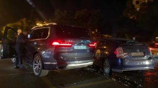 “BMW” "Toyota Prius”la toqquşdu