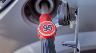 Azərbaycan Türkmənistandan Aİ-95 markalı premium benzini almağa BAŞLAYIB 