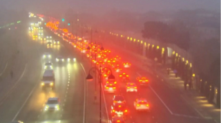 На каких улицах Баку 9 января наблюдаются транспортные заторы? 