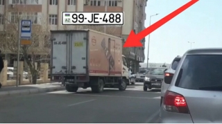 Bakıda aləmi bir-birinə qatan sürücü görün nə etdi - VİDEO 