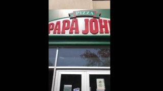 Karantində işləyən məşhur pizza restoranı cərimələndi  - VİDEO