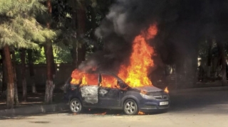 Bakıda "Opel" markalı avtomobil yanıb
