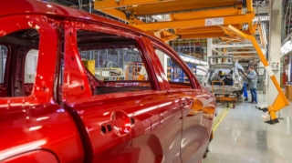 Rusiyada minik avtomobillərinin istehsalı 72% azalıb 