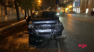 Bakıda “Baku Bus”-un avtobusu qəzaya uğrayıb - FOTO 