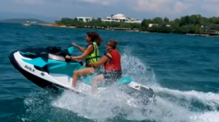 Skuterlə adrenalin yaşayan Pərvinin GÖRÜNTÜLƏRİ    - VİDEO