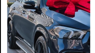 Azərbaycanlı məşhur özünə LÜKS AVTOMOBİL ALDI  - Bu, onun hələ ilk maşınıdır - FOTO 