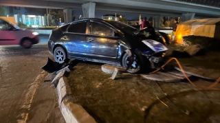 Bakıda "Prius" "Chevrolet"lə toqquşdu  - VİDEO - FOTO