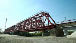 Azərbaycanın ən böyük dəmir yolu körpüsü tikilir 