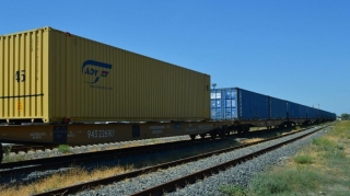 Çindən Avropaya "Orta Dəhliz"lə ilk qatar Bakı Limanından yola salındı 