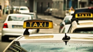 В Азербайджане более 10 тыс. водителей получили разрешение на деятельность такси 
